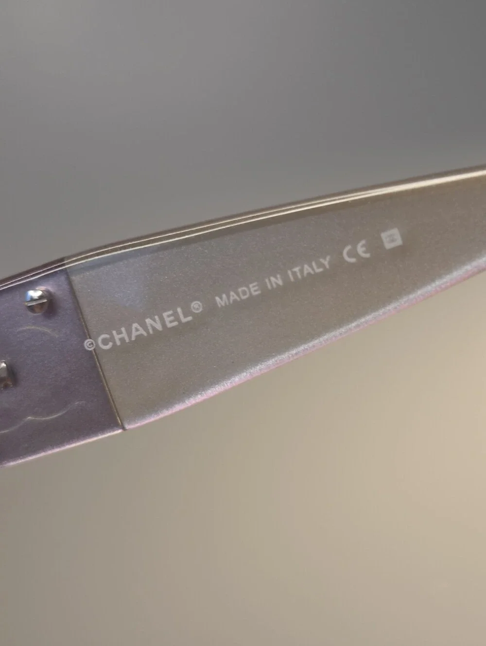 Authentic CHANEL Rimless Sunglasses w Purple Gradient Lenses & Black Logo Case